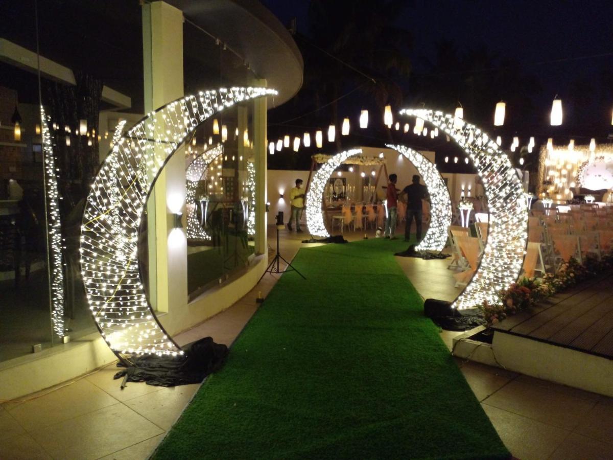 Angamaly Convention Centre Hotel Kochi Buitenkant foto