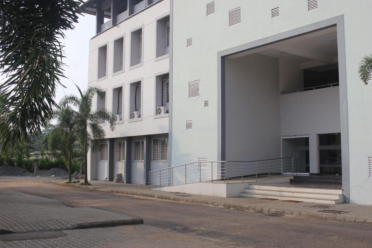 Angamaly Convention Centre Hotel Kochi Buitenkant foto