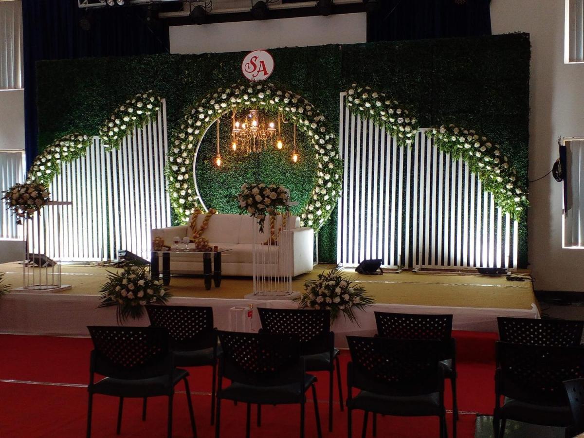 Angamaly Convention Centre Hotel Kochi Buitenkant foto